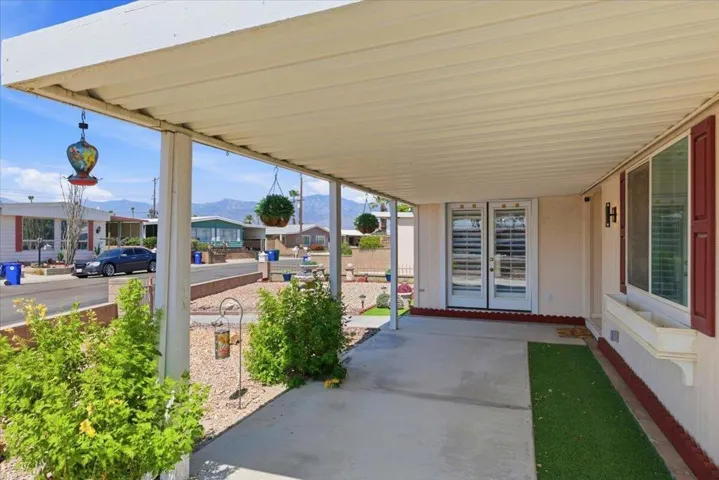 19-Front Porch