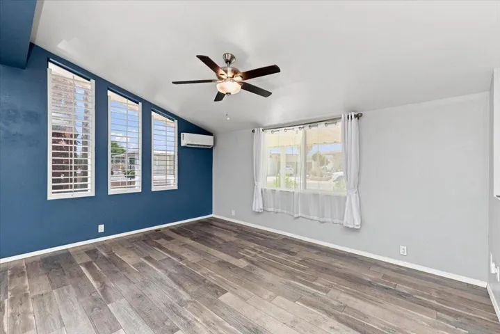 23-Living Room