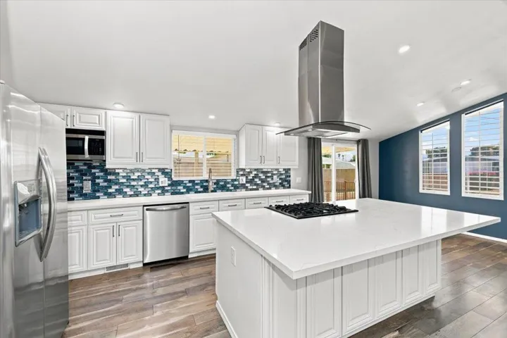33-Kitchen