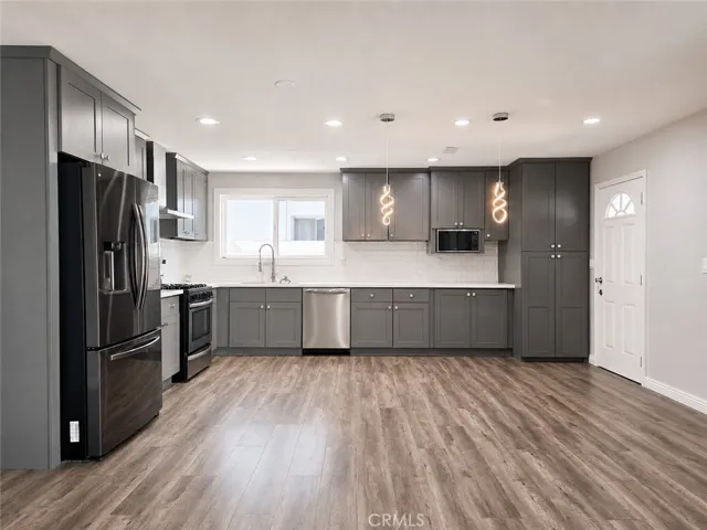 6624 Gross Avenue, Los Angeles, California 91307