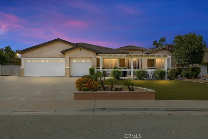 Digitally Enhanced-
Virtual Twilight