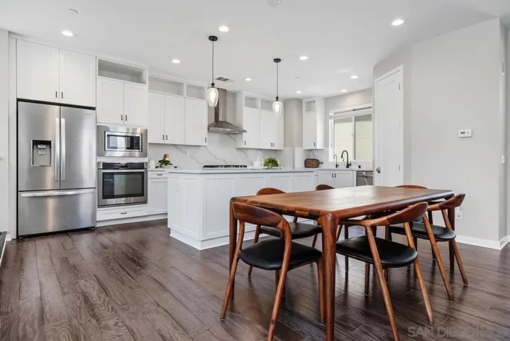 15101 Lincoln Loop, San Diego, California 92127