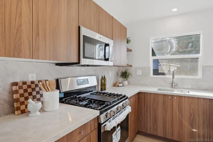 112 Country Club Drive, Chula Vista, California 91911