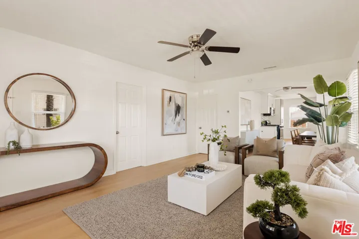 2002 Lime Avenue, Long Beach, California 90806