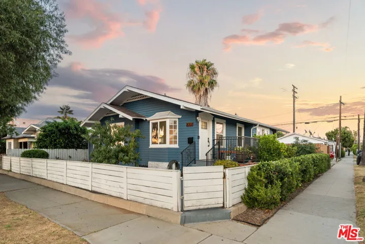 2002 Lime Avenue, Long Beach, California 90806