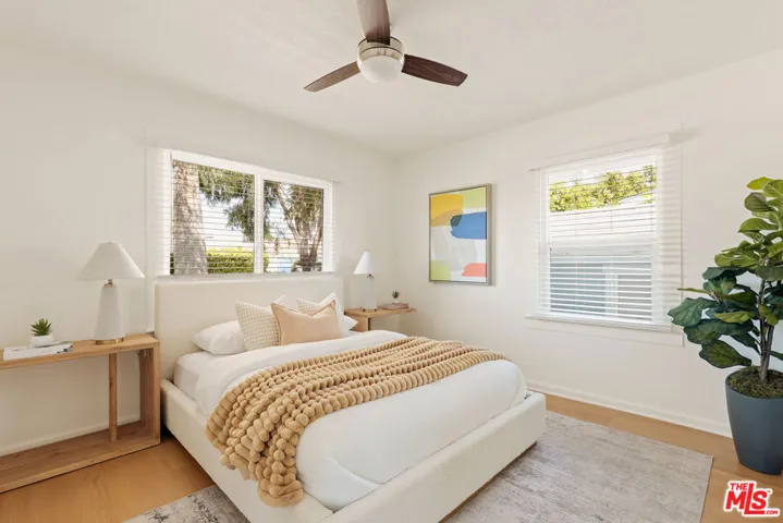 2002 Lime Avenue, Long Beach, California 90806
