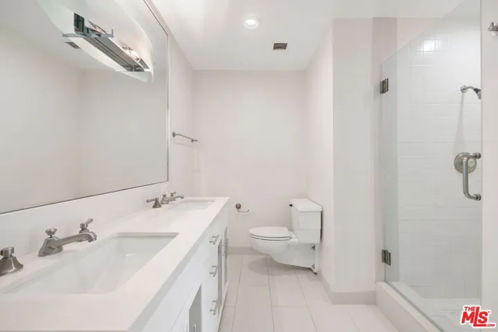 101 California Avenue 206, Santa Monica, California 90403