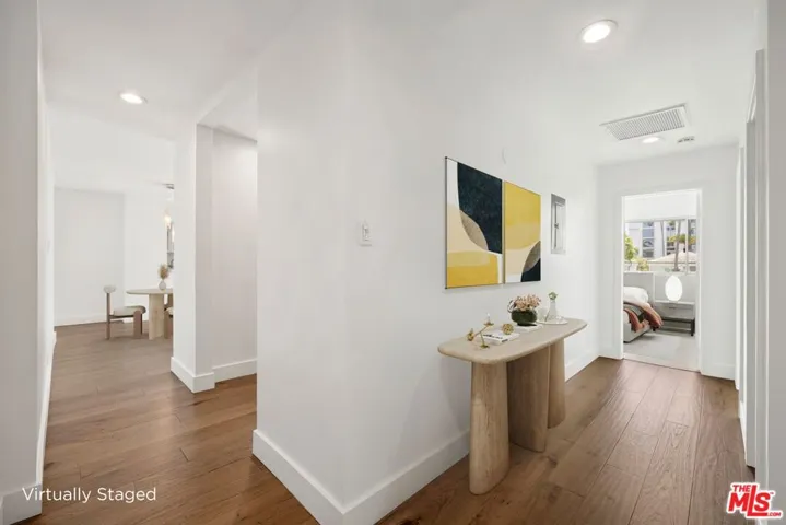 101 California Avenue 206, Santa Monica, California 90403