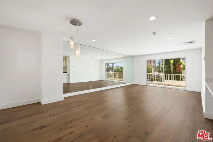 101 California Avenue 206, Santa Monica, California 90403