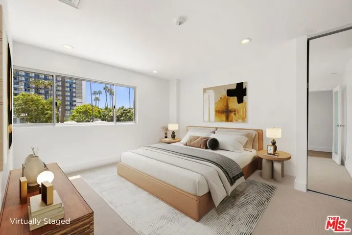 101 California Avenue 206, Santa Monica, California 90403