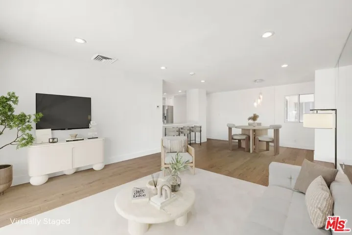 101 California Avenue 206, Santa Monica, California 90403