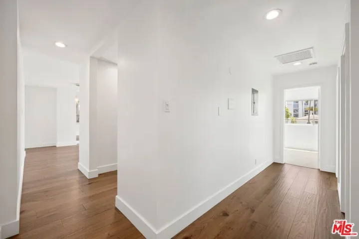 101 California Avenue 206, Santa Monica, California 90403