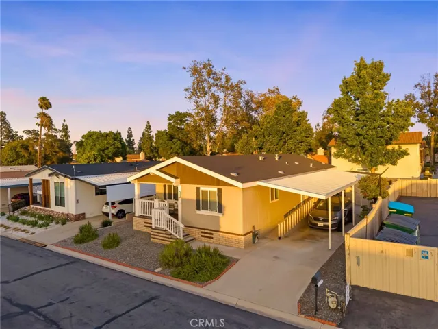 1007 Norwich Way, Corona, California 92882