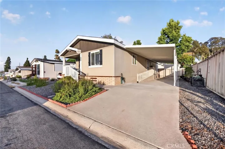 1007 Norwich Way, Corona, California 92882