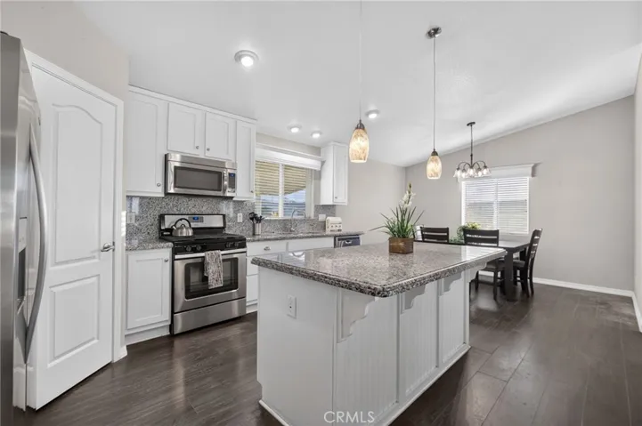 1007 Norwich Way, Corona, California 92882