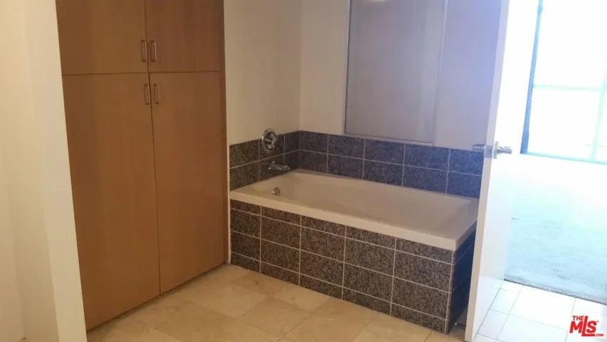 13700 Marina Pointe Drive 1219, Marina Del Rey, California 90292