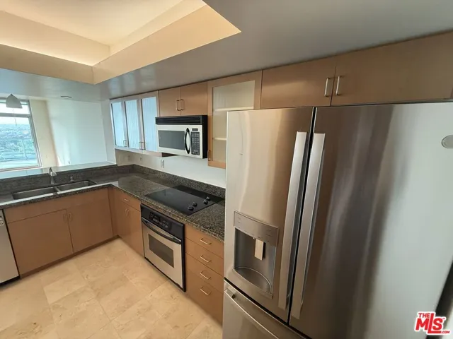 13700 Marina Pointe Drive 1219, Marina Del Rey, California 90292 — photo 5