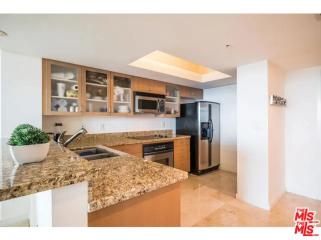 13700 Marina Pointe Drive 1219, Marina Del Rey, California 90292