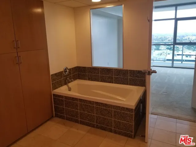 13700 Marina Pointe Drive 1219, Marina Del Rey, California 90292