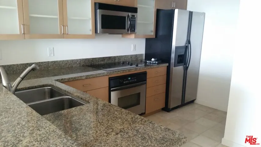13700 Marina Pointe Drive 1219, Marina Del Rey, California 90292