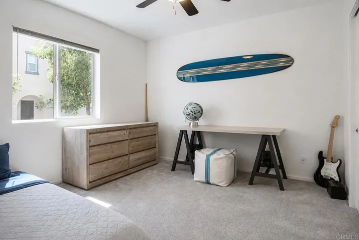 Bed suite 2 - Surf barn door bedroom_angle_door