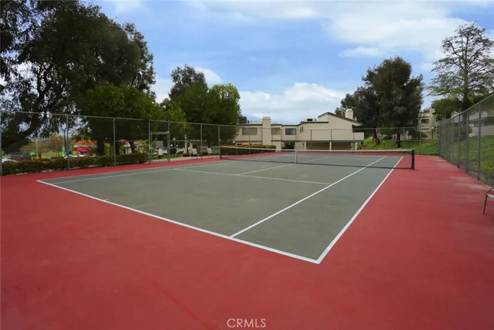 10475 Newhome Ave. 2, Sunland, California 91040