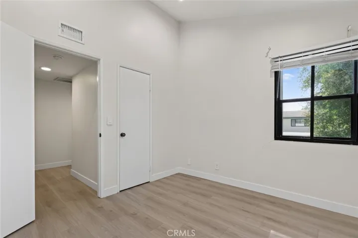 10475 Newhome Ave. 2, Sunland, California 91040