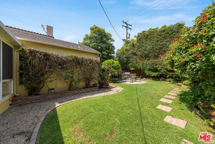 245 25th Street, Santa Monica, California 90402