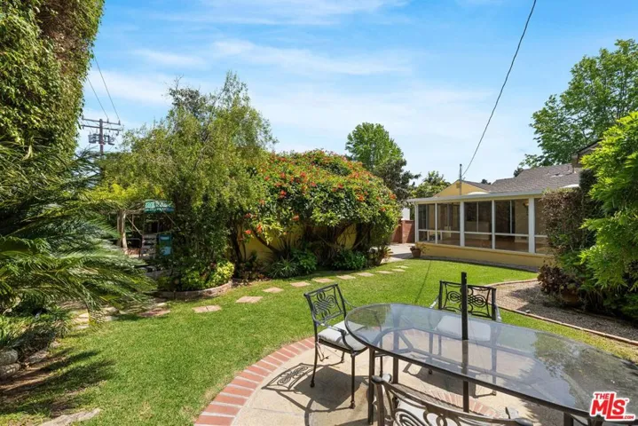 245 25th Street, Santa Monica, California 90402