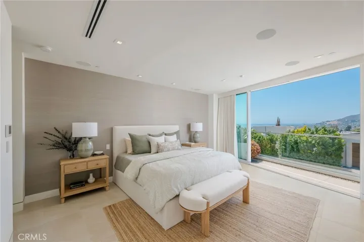 640 Temple Hills Drive, Laguna Beach, California 92651