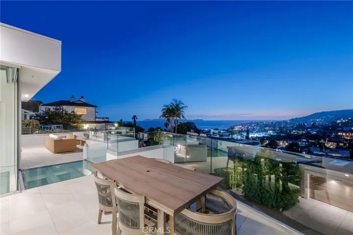 640 Temple Hills Drive, Laguna Beach, California 92651