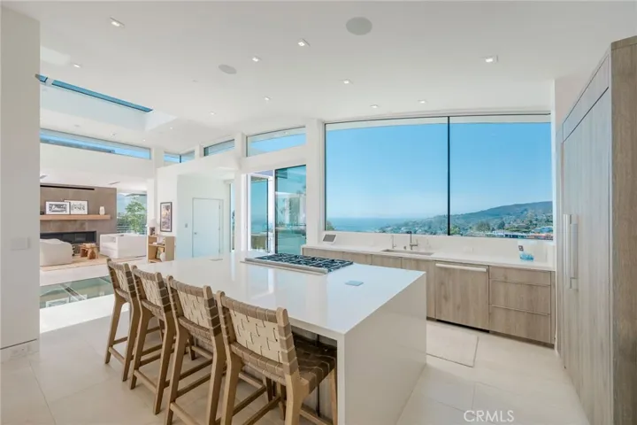 640 Temple Hills Drive, Laguna Beach, California 92651