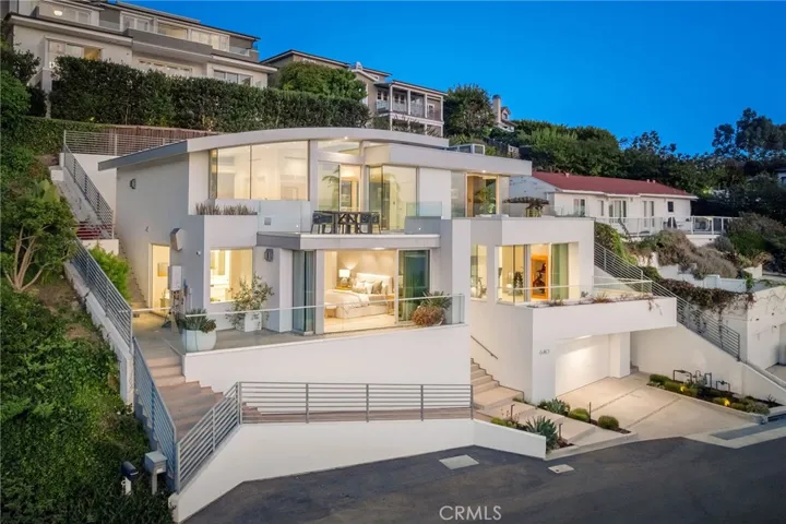 640 Temple Hills Drive, Laguna Beach, California 92651