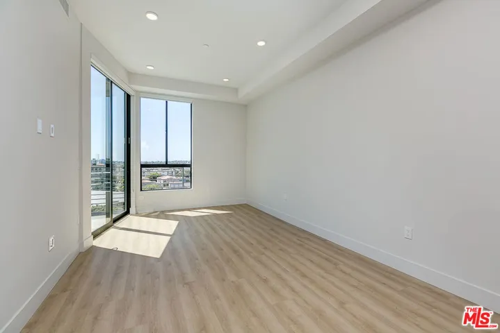 3833 Dunn 205, Culver City, California 90232