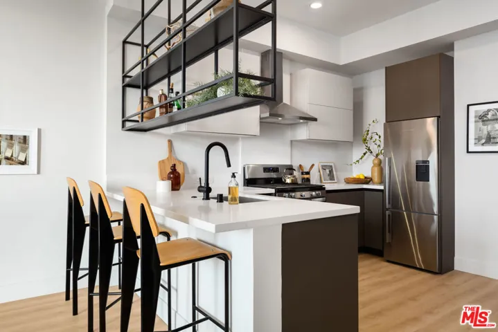 3833 Dunn 205, Culver City, California 90232