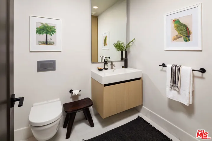 3833 Dunn 205, Culver City, California 90232