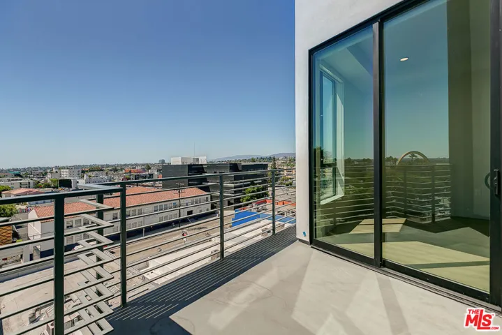 3833 Dunn 205, Culver City, California 90232