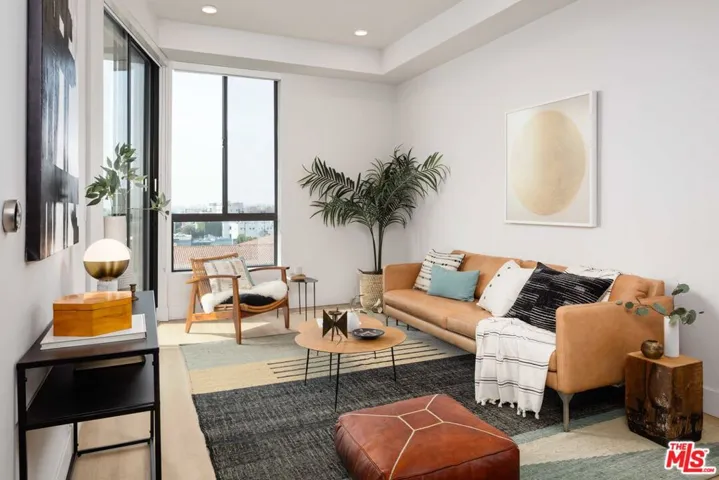 3833 Dunn 205, Culver City, California 90232