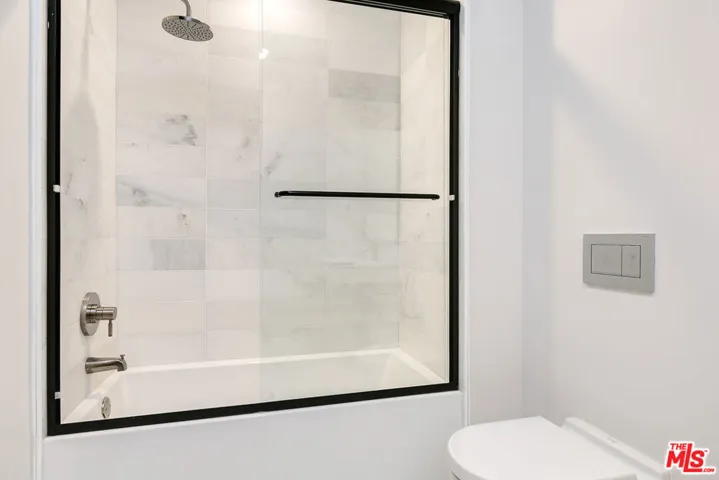 3833 Dunn 205, Culver City, California 90232