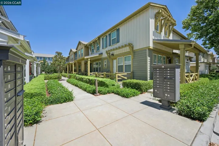 418 Persimmon Cmn 2, Livermore, California 94551