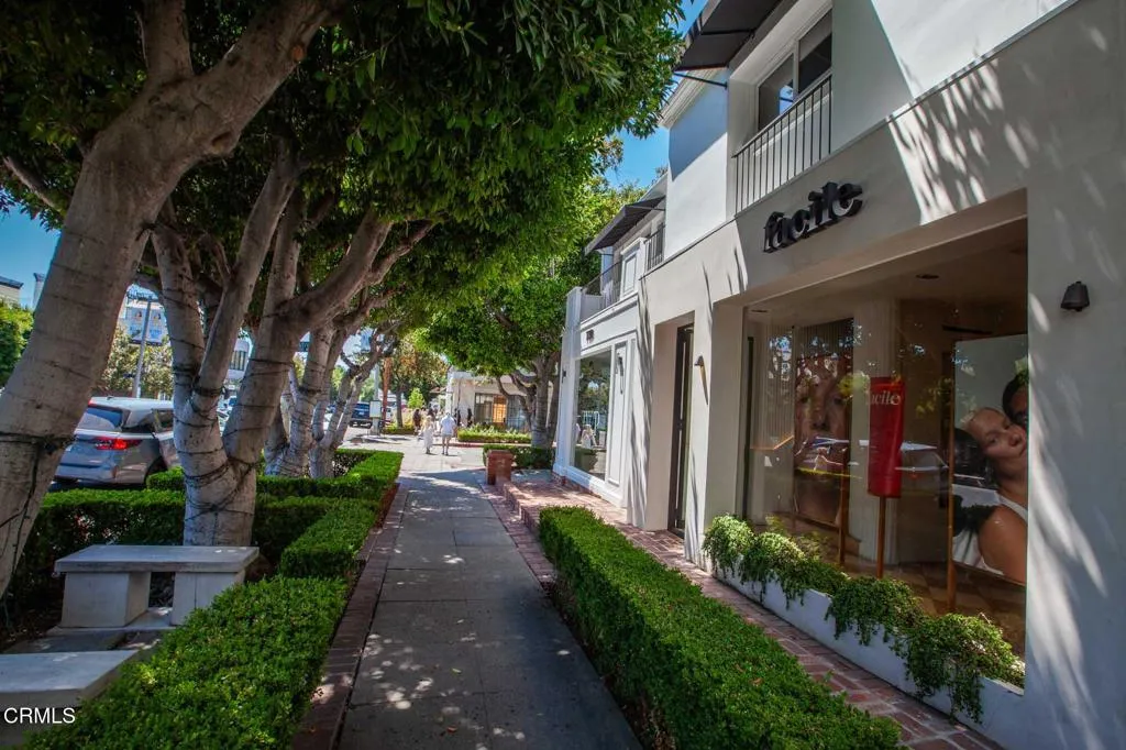Kings 22 - Melrose Place