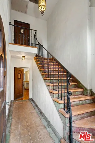 1262 S Burnside Avenue, Los Angeles, California 90019