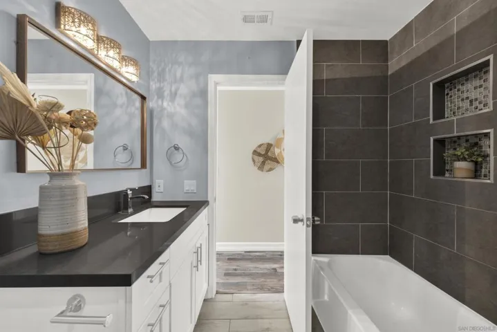 13815 Johannesberg 4, Poway, California 92064