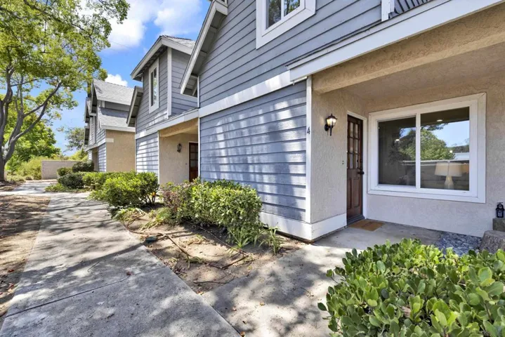 13815 Johannesberg 4, Poway, California 92064