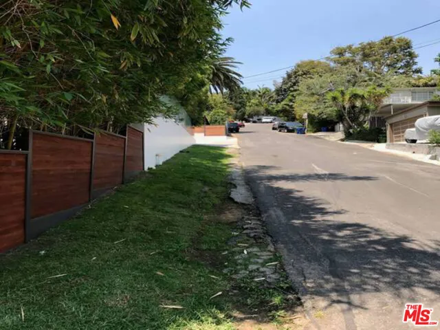 1215 Hilldale, Los Angeles, California 90069