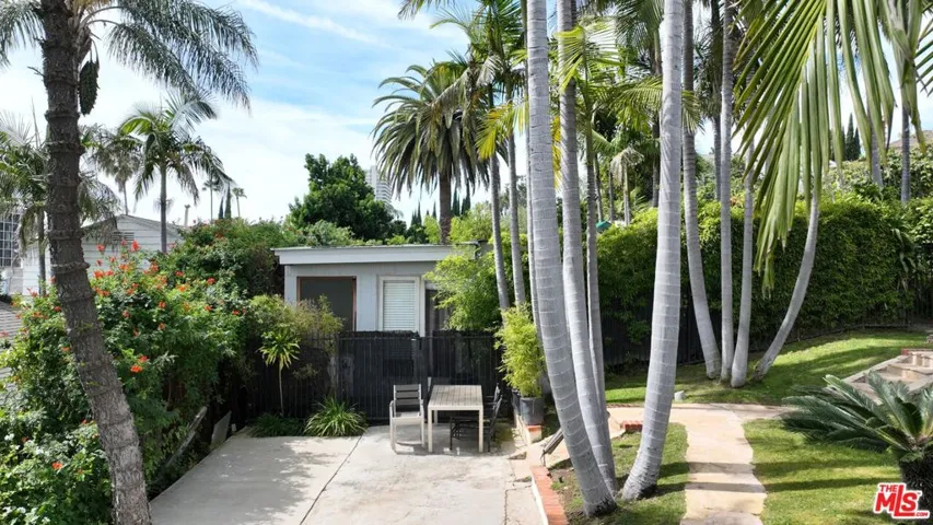 1215 Hilldale, Los Angeles, California 90069