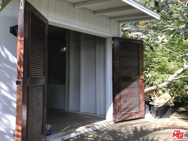1215 Hilldale, Los Angeles, California 90069