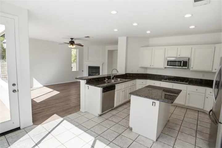 26040 Potter, Stevenson Ranch, California 91381