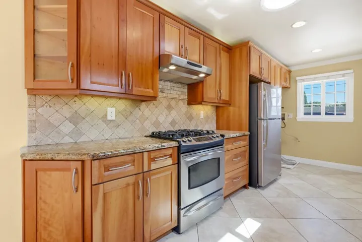 1677 Sandos Street, El Cajon, California 92019