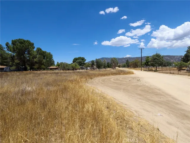 1 Pioneer Trail, Anza, California 92539